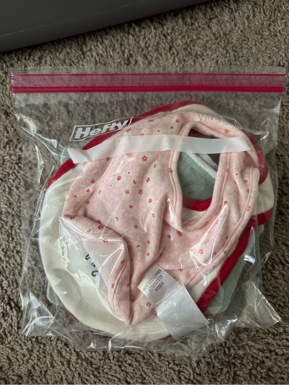Bag of 7 Cloth Bandana-Style Bibs